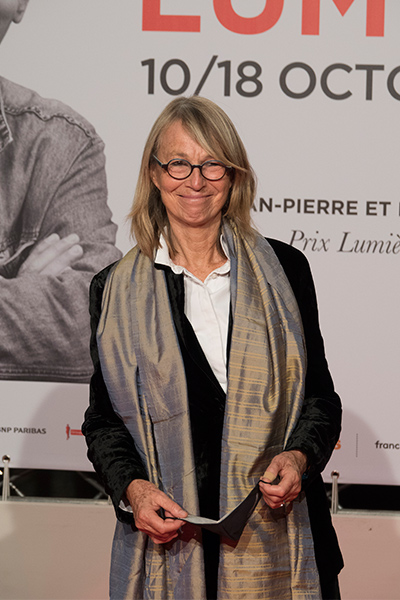 <span style='display:inline-block; background-color:#DF071E; width: 100%;padding:5px;'>Françoise Nyssen</span>