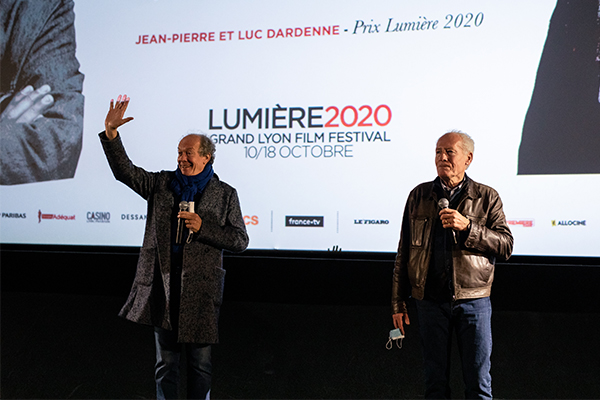 <span style='display:inline-block; background-color:#DF071E; width: 100%;padding:5px;'>Jean-Pierre et Luc Dardenne </span>