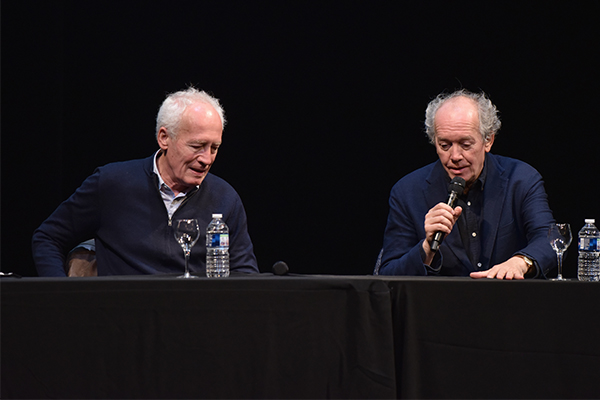 <span style='display:inline-block; background-color:#DF071E; width: 100%;padding:5px;'>Conversation avec Jean-Pierre et Luc Dardenne</span>