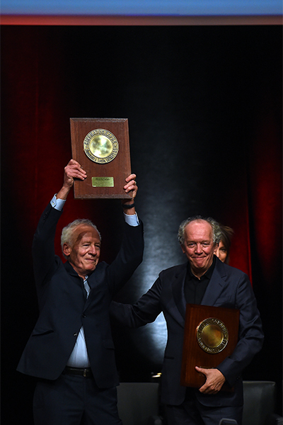 <span style='display:inline-block; background-color:#DF071E; width: 100%;padding:5px;'>Jean-Pierre et Luc Dardenne</span>